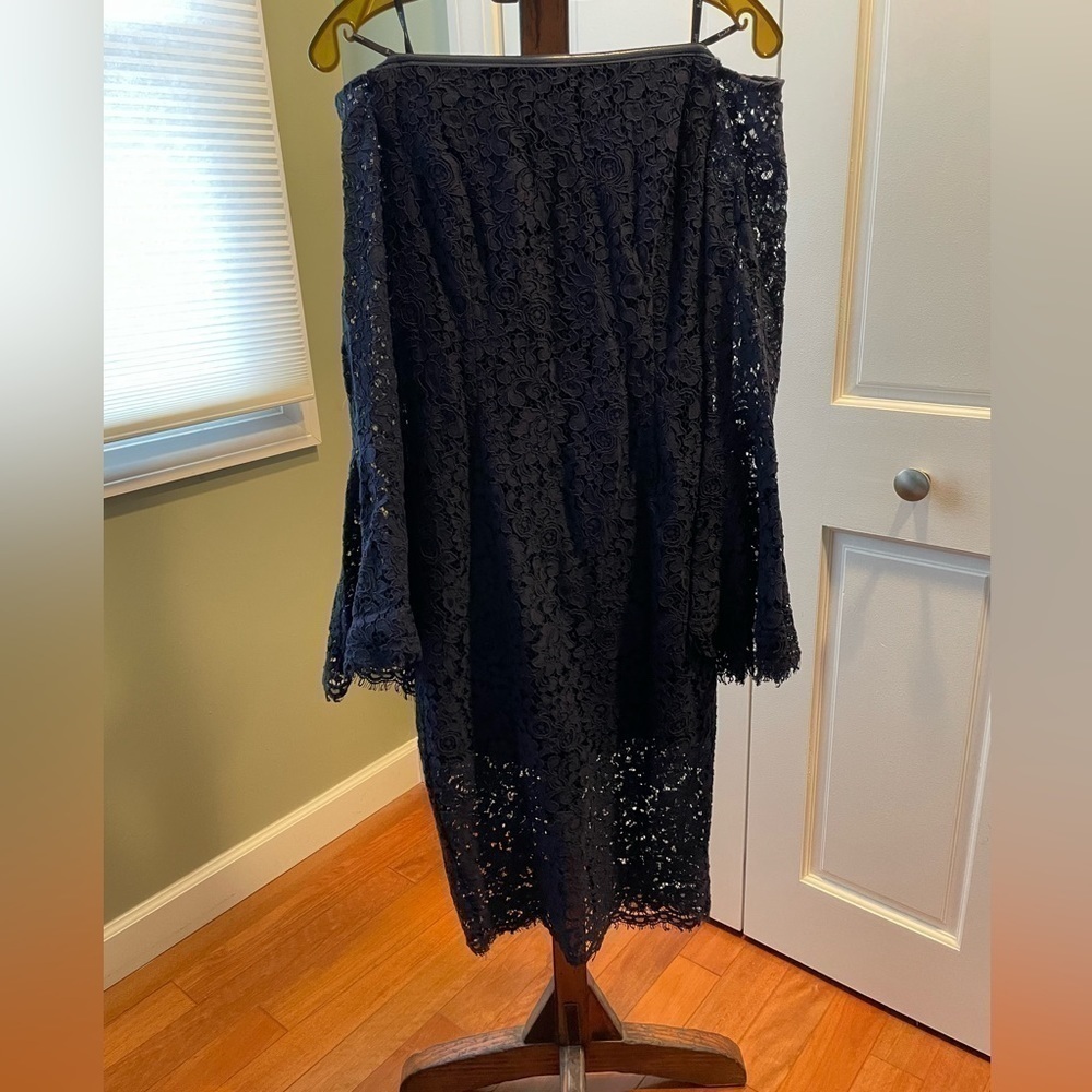 Bardot Blue lace off shoulder‎ dress size 8 US